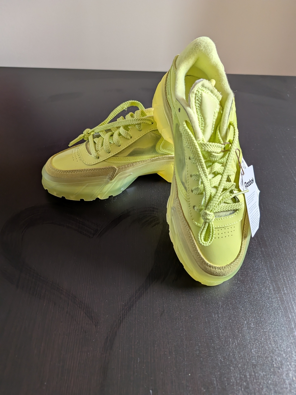 Cardi B Club C Reebok In Hi-Vis Green Leather Women's Sneakers SZ 7